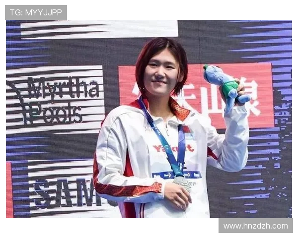 叶诗文训练完顺手买包，价格够我交十年房租